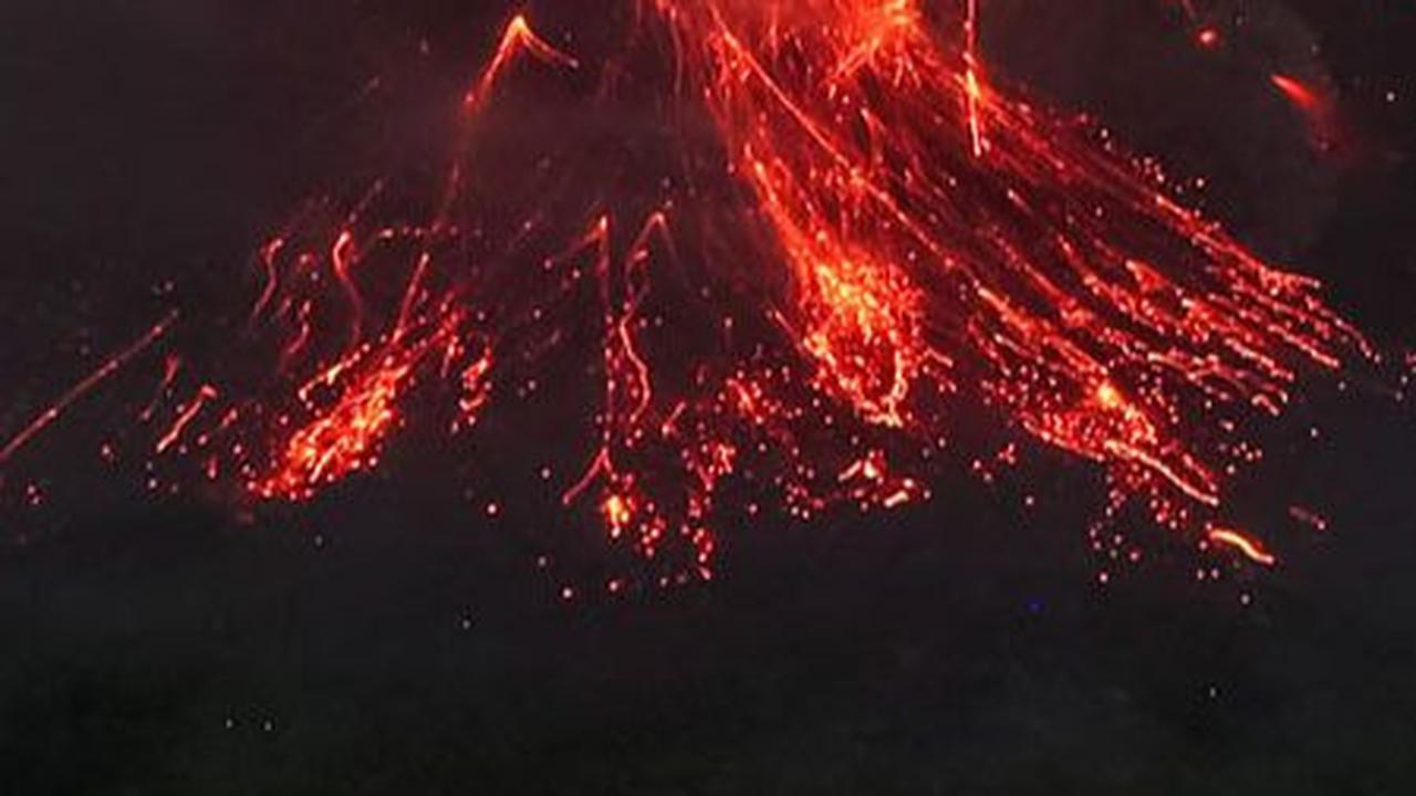 Gunung Merapi Dua Kali Muntahkan Awan Panas Guguran, Terjauh Capai 2 Km