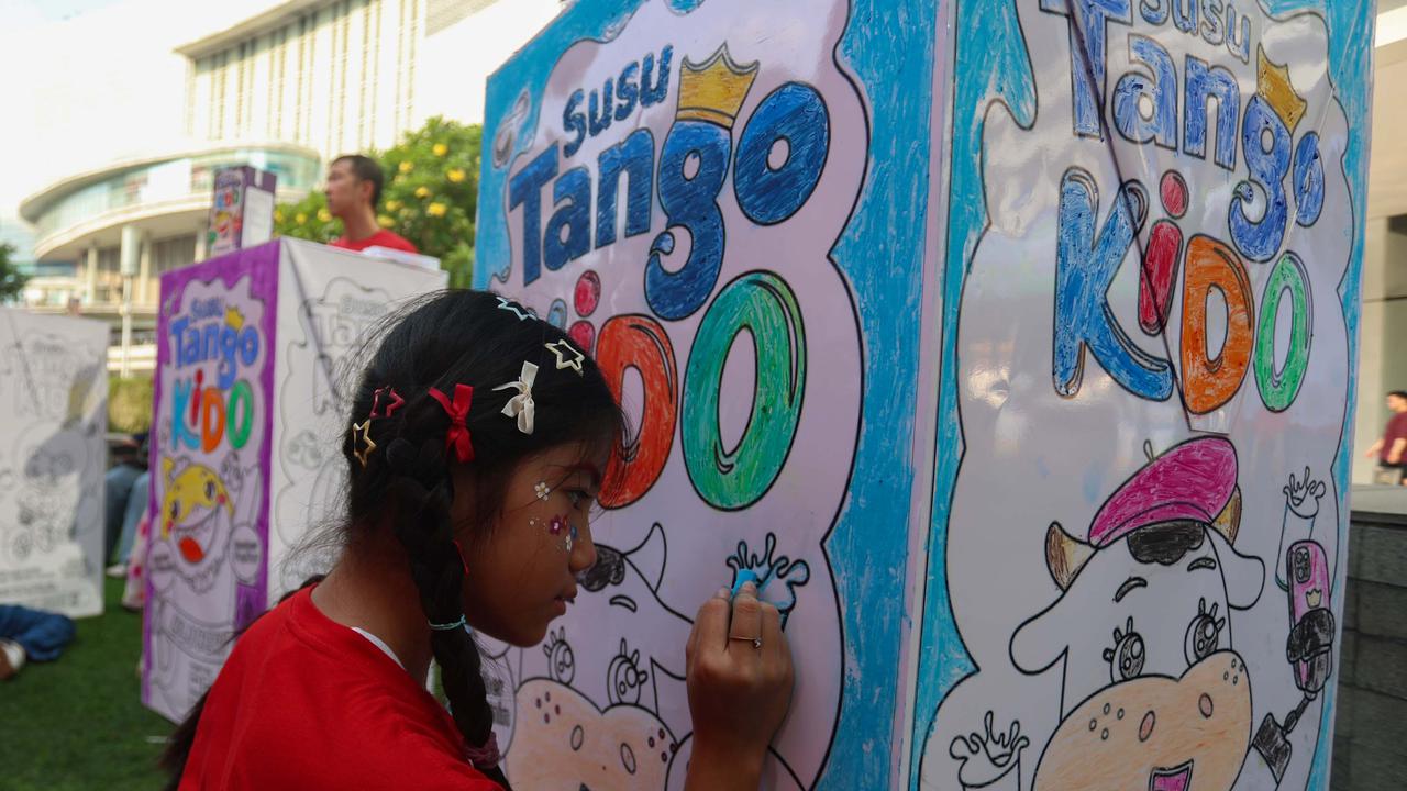 Kreativitas Anak Semarakkan Kegiatan Mewarnai Kemasan Susu