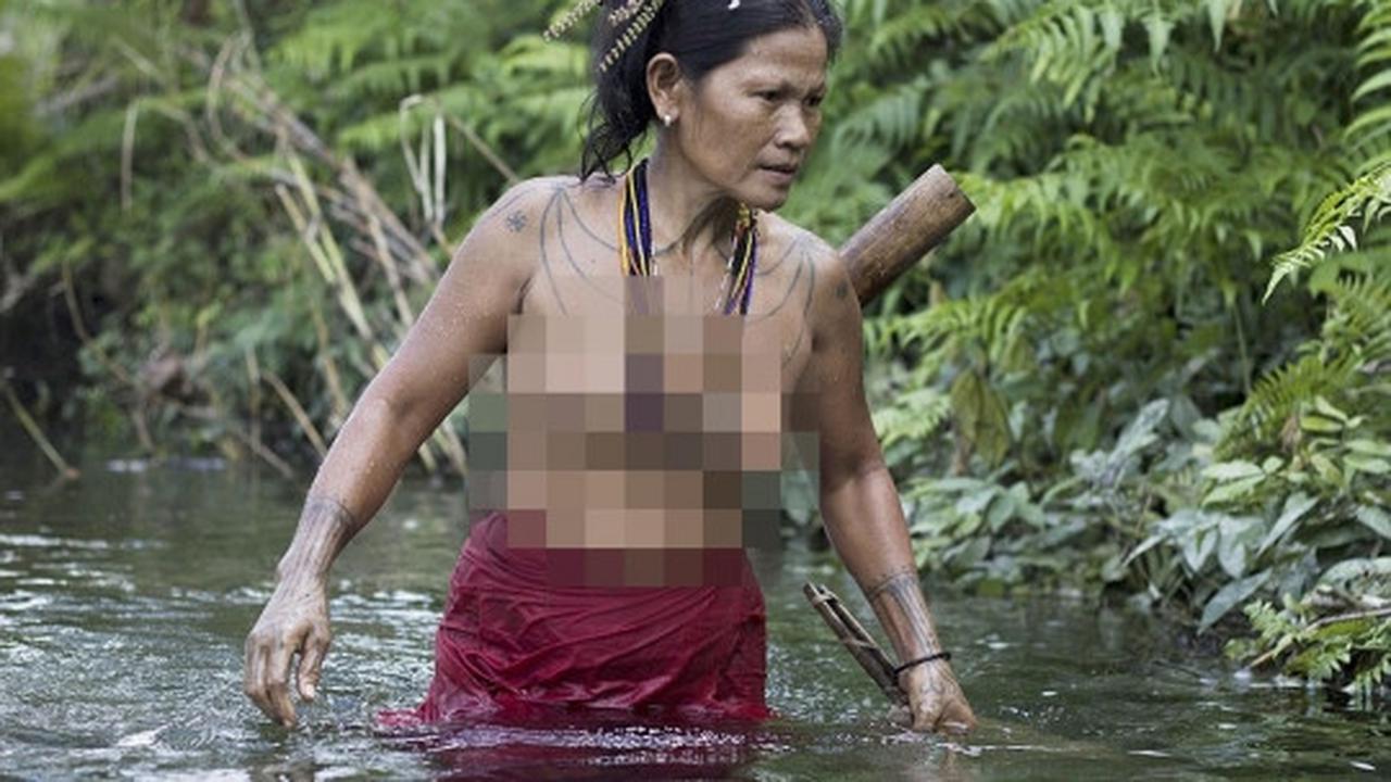 Menengok kehidupan tradisional suku Mentawai
