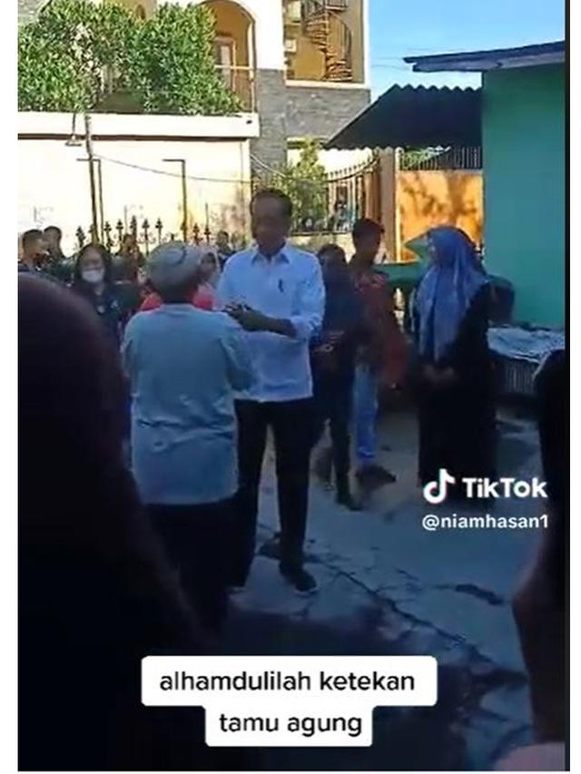 6 Momen Presiden Jokowi Takziah ke Rumah Sahahat, Teman Merintis Usaha Mebel