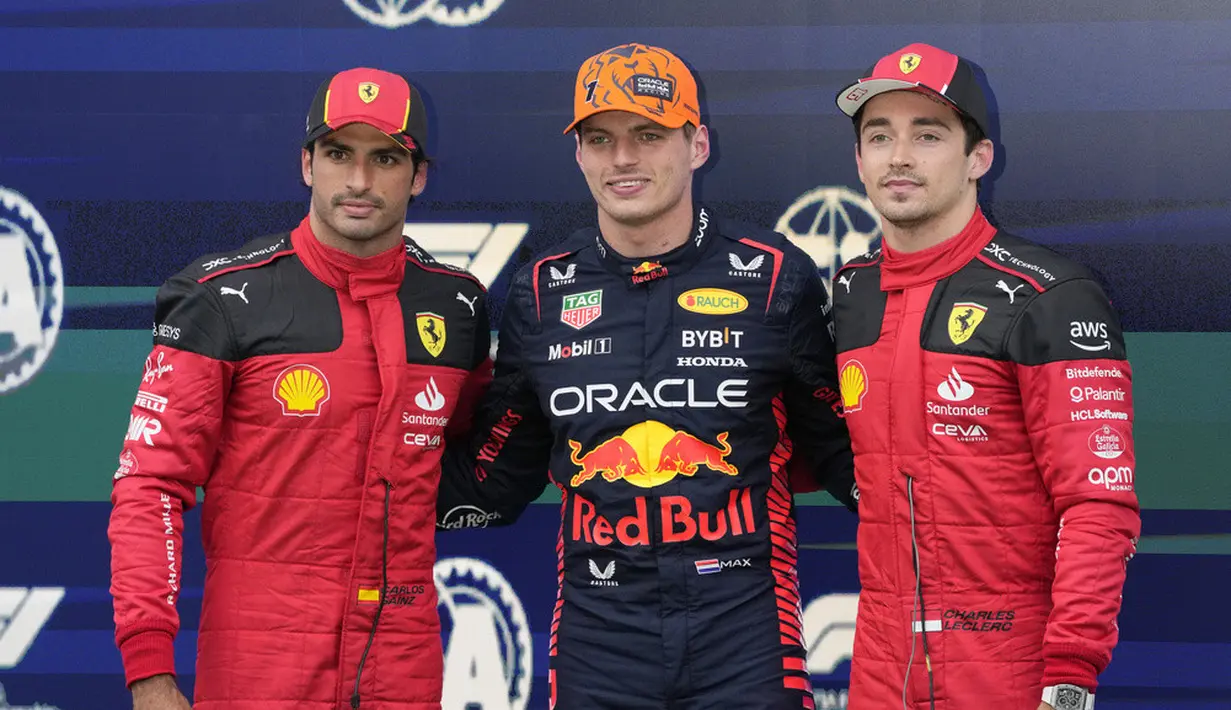 <p>Beruntung bagi Verstappen, Stewart akhirya tak memberikan sanksi. (AP Photo/Darko Bandic, Pool)</p>