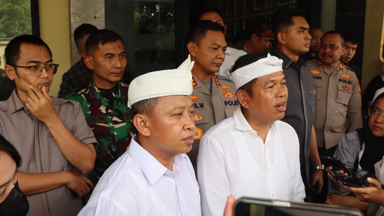 Dedi Mulyadi Temukan Fakta Ini di TKP Mobil Polisi Depok Dibakar, Minta Kepala Daerah Tegas Terhadap Pelanggar