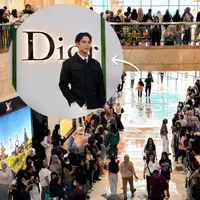 Antusiasme Carat terlihat sejak pagi saat para penggemar mulai memenuhi Plaza Senayan demi menyambut kedatangan Mingyu SEVENTEEN di acara Dior. (Foto/Dok: Fimela.com)