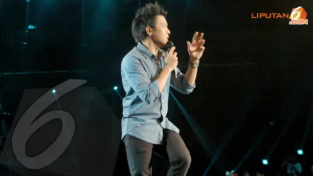 noah-band-130604c.jpg