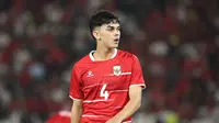 Mathew Baker mendapatkan debut bersama Timnas Indonesia saat menghadapi Oman dalam laga FIFA Matchday Juni 2026 di Stadion Utama Gelora Bung Karno (SUGBK) Senayan, Jakarta, Jumat (5/6/2026). (Bola.com/Abdul Aziz)