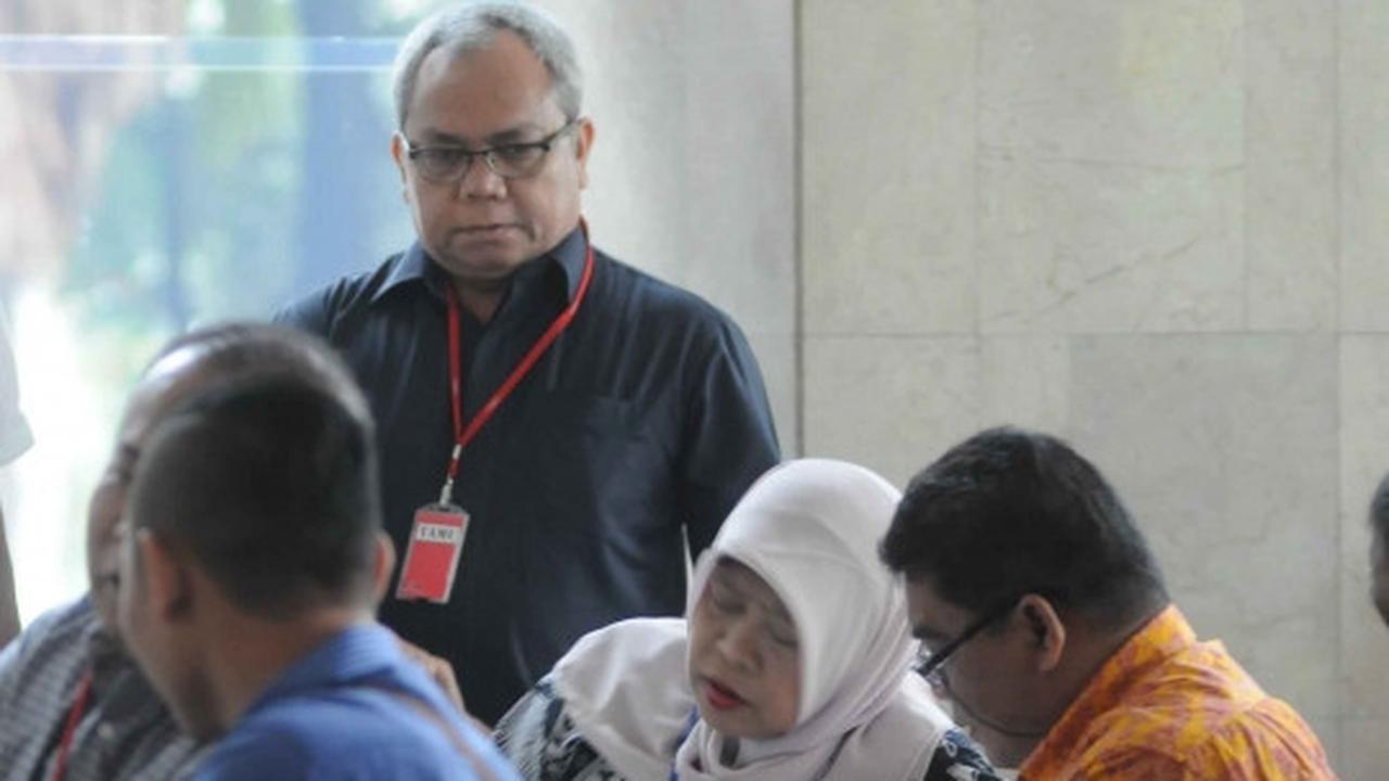 KPK periksa tiga tersangka kasus suap Gubernur Gatot