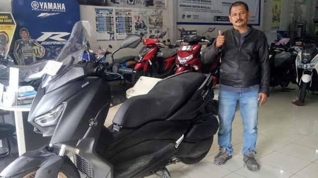 Rajin Menabung, Pria Ini Beli Yamaha XMax Pakai Uang Rp 2.000