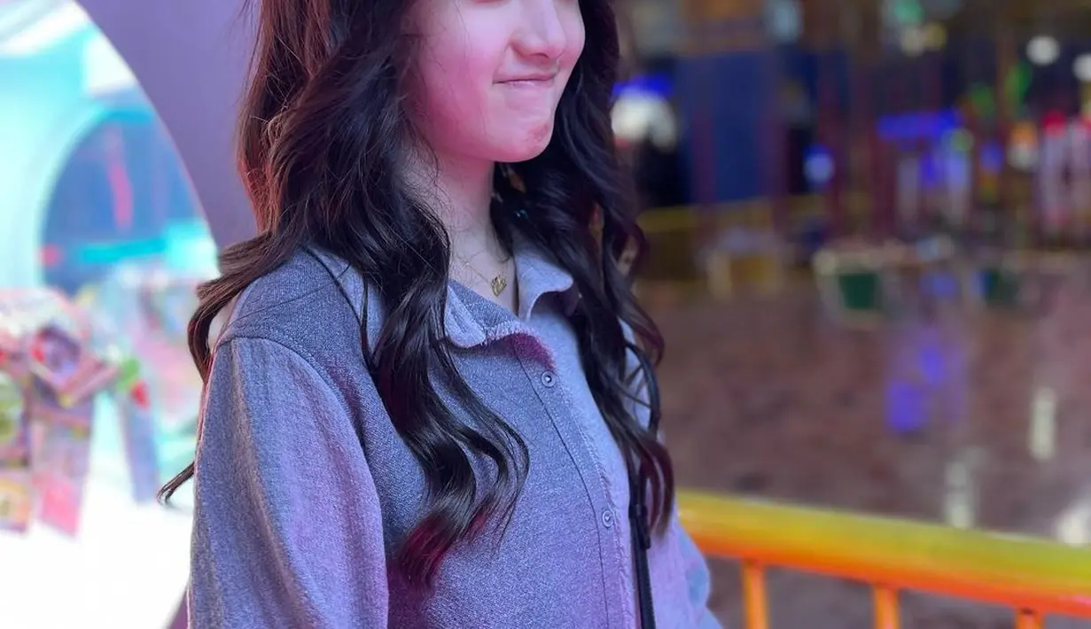 Elea putri Andhika Pratama dan Ussy Sulistyawati. [Foto: Instagram/andhiiikapratama]