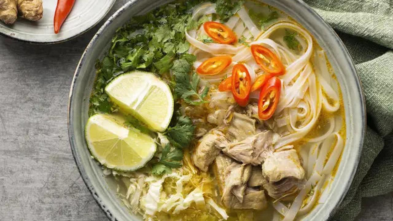 14 Rekomendasi Tempat Makan Enak di Dekat Terminal Purabaya Terfavorit 2025