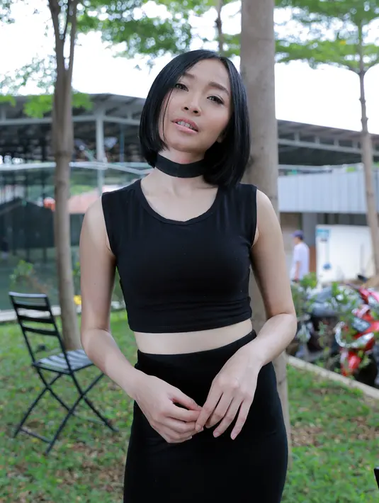 Rinni Wulandari menambahkan bahwa kedekatan keduanya lantaran usianya yang sama-sama masih muda. Disamping itu banyak kesamaan di antara keduanya. (Adrian Putra/Bintang.com)