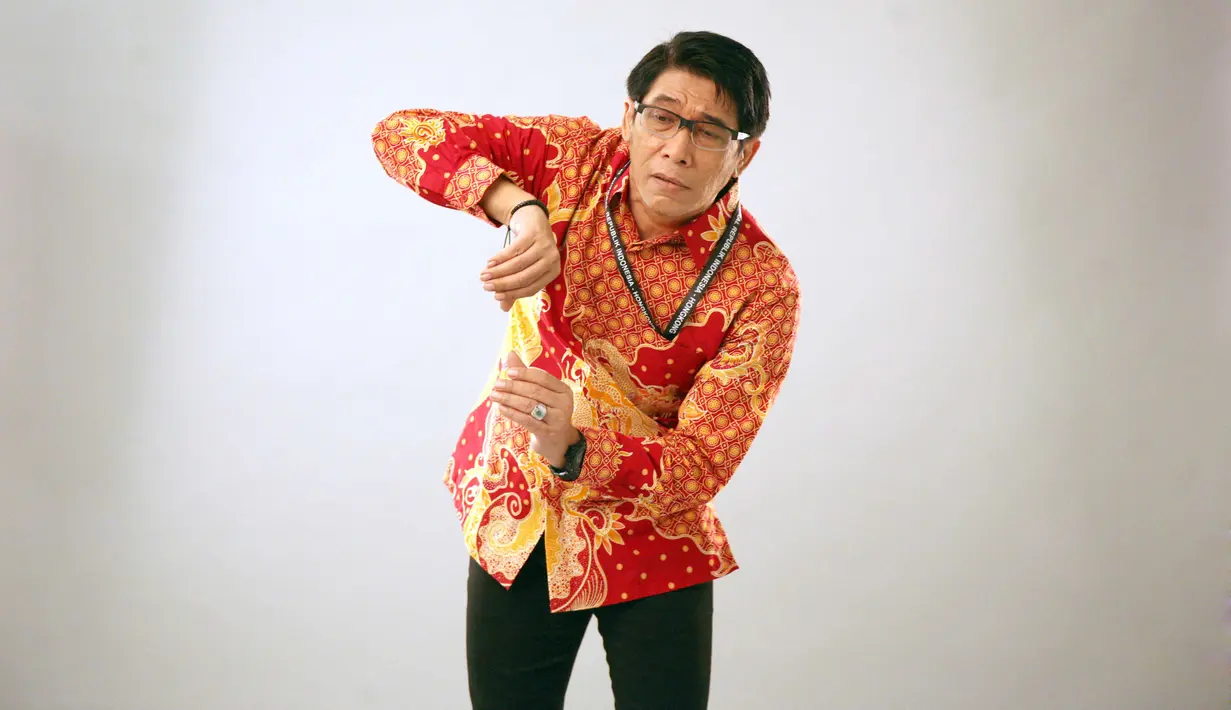 Parto Patrio saat ditemui dalam sesi pemotretan untuk keperluan promosi film Hongkong Kasarung di Studio 9 Jakarta, kawasan Antasari, Jakarta Selatan, Senin (23/10/2017) malam. (Nurwahyunan/Bintang.com)