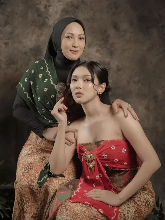 Tak sedikit dari netizen menyebut Shakira memiliki aura cantik perempuan Indonesia [instagram/shakirajsmn]