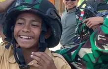 Momen TNI Pamer Alutsista, Bocah hingga Emak-emak Antusias Pegang Senjata