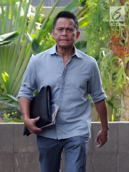 Presiden Komisaris PT Mugi Rekso Abadi (MRA) Soetikno Soedarjo tiba di Gedung KPK, Jakarta, Rabu (12/9). Soetikno menjalani pemeriksaan sebagai saksi terkait dugaan suap pengadaan pesawat dan mesin pesawat di PT Garuda Indonesia. (Merdeka.com/Dwi Narwoko)