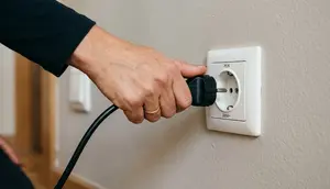 7 Alat Elektronik yang Sebaiknya Tidak Dicolok Terus-Menerus, Segera Cabut Sebelum Tidur