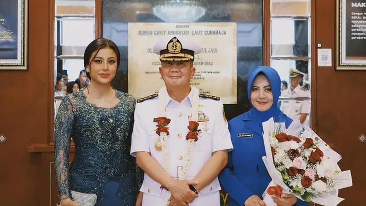 Potret 6 Artis Dampingi Ayah di Acara Pelantikan, Asila Maisa Tampil Memesona