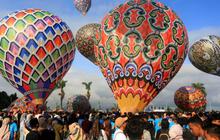 FOTO: Indahnya Warna-Warni Festival Balon Udara Wonosobo 2024 Meriahkan Suasana Idulfitri 1445 Hijriah