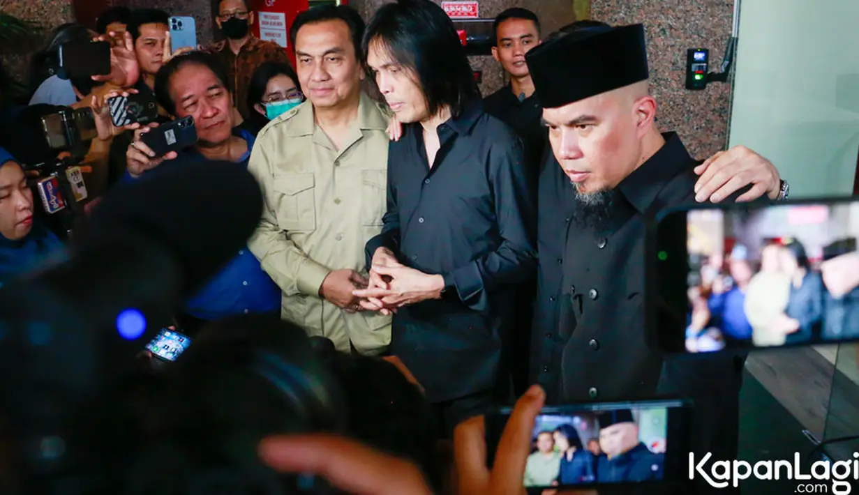 "Once tidak berkewajiban membayar royalti, kita sepakat," kata Ahmad Dhani. [Foto: KapanLagi.com/Muhammad Akrom Sukarya]