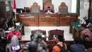 Suasana sidang lanjutan praperadilan yang diajukan mantan Ketua Umum PPP Romahurmuziy  di PN Jakarta Selatan, Jakarta, Selasa (14/5). Hakim tunggal Agus Widodo menolak permohonan praperadilan Romahurmuziy seluruhnya. (Liputan6.com/Faizal Fanani)