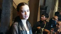 Hadiri Resepsi Luna Maya - Maxime Bouttier, Kimberly Rider Akui Pertama Kali Kondangan Sendiri