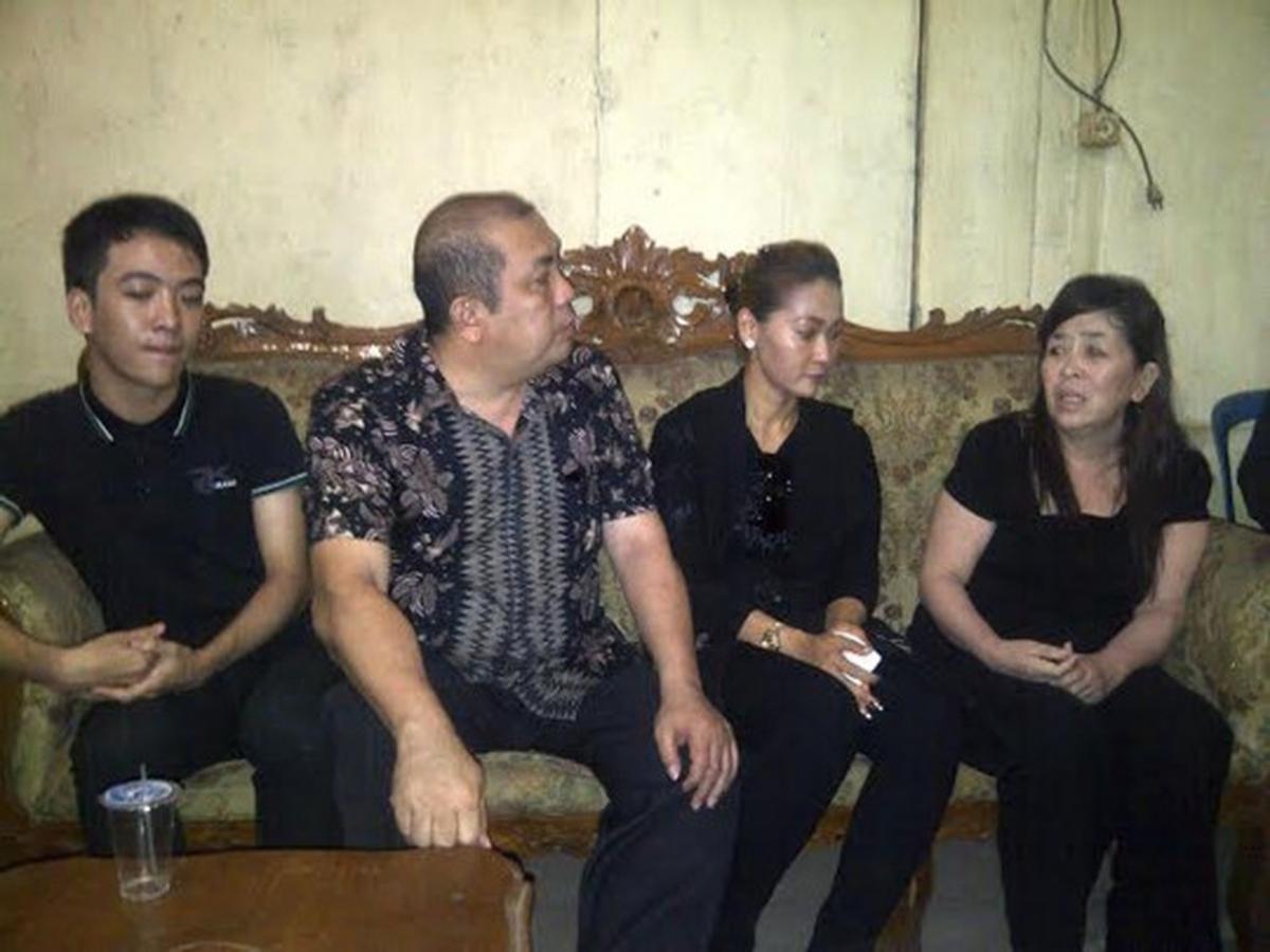Inul Daratista kunjungi keluarga korban kebakaran Inul Vizta Manado