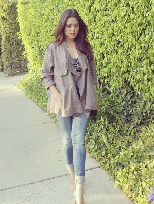 "Kita mengucapkan terima kasih aja, dapat energi dan antusiasme dari semua orang yang follow dan support kita," tukas Hamish Daud. (Instagram/raisa6690)