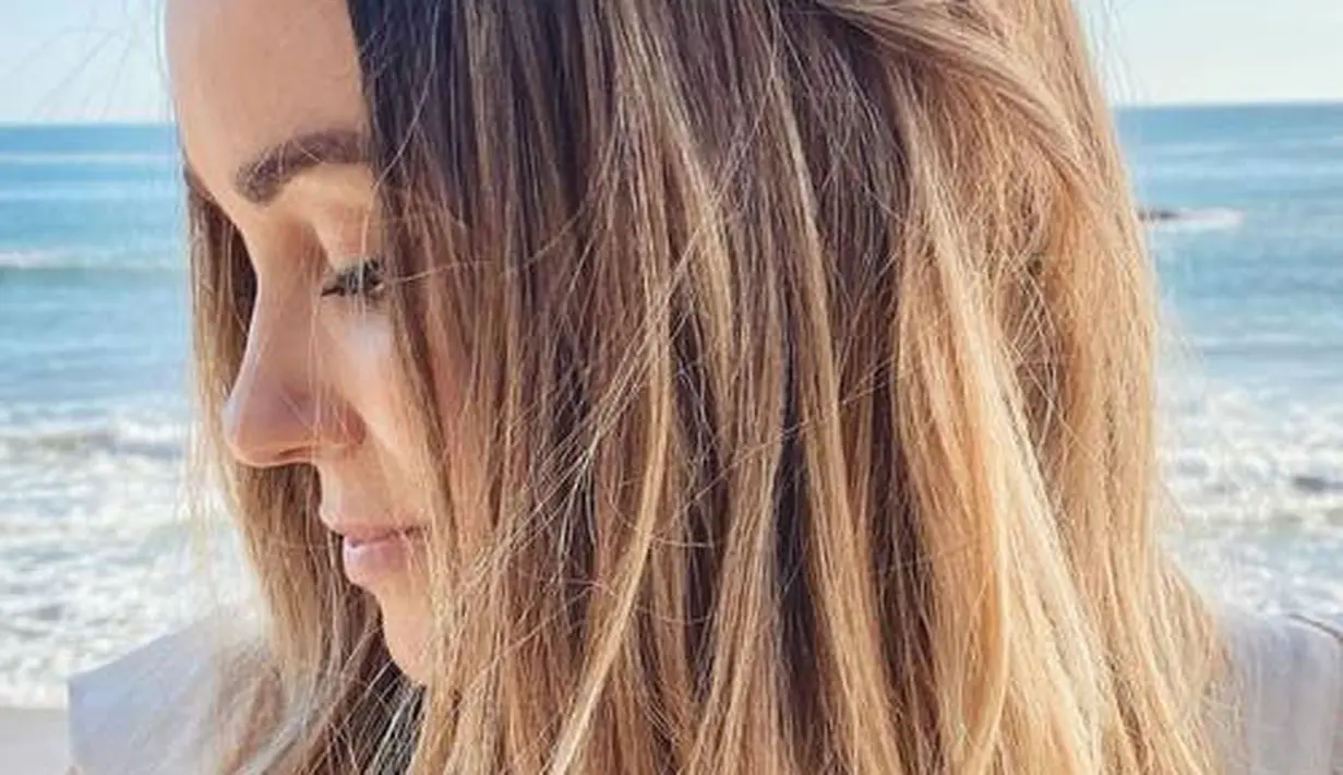 Rambut Highlight Blonde Lauren Conrad (Instagram @laurenconrad)