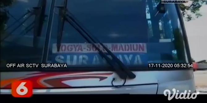 VIDEO: Bus Tabrak Pemotor di Madiun, Dua Orang Tewas