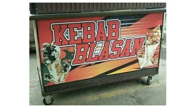 10 Tulisan Spanduk Warung Ini Berhasil Bikin Ngakak