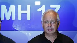 Najib Razak mengatakan Malaysia belum dapat melakukan verifikasi apa penyebab Boeing 777-200 itu jatuh ketika terbang dari Amsterdam menuju Kuala Lumpur. (18/7/14) (REUTERS/Samsul Said)