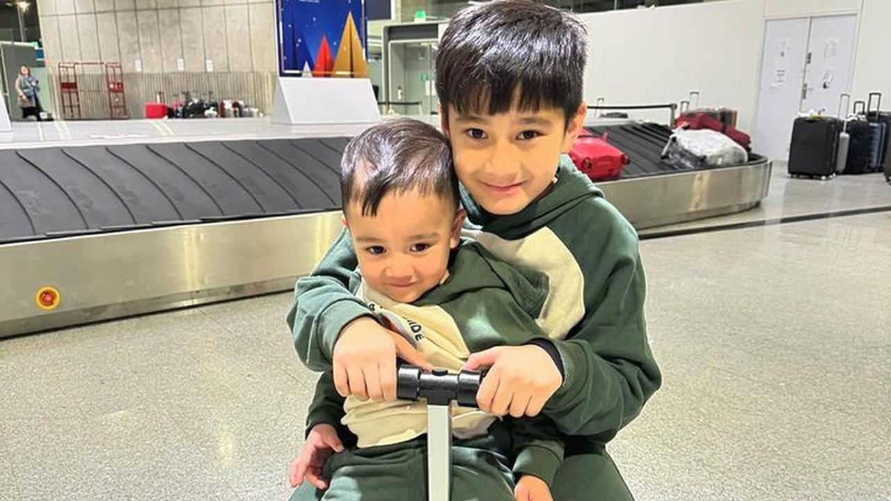 Potret Sus Rini dan Rafathar sweet banget.<br>