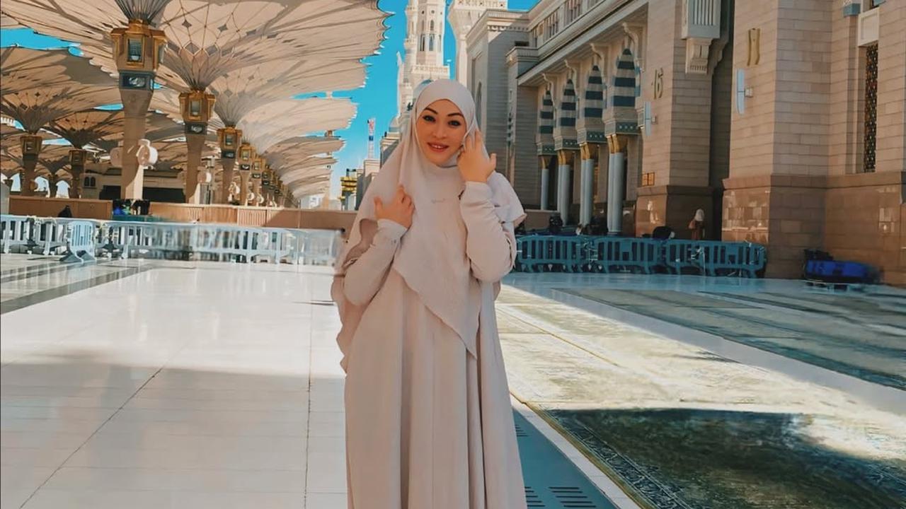 Angelina Sondakh Berduka Atas Meninggalnya Nurul Qomar, Akui Berjasa Besar dalam Hidupnya - Nangis Bareng di Podcast