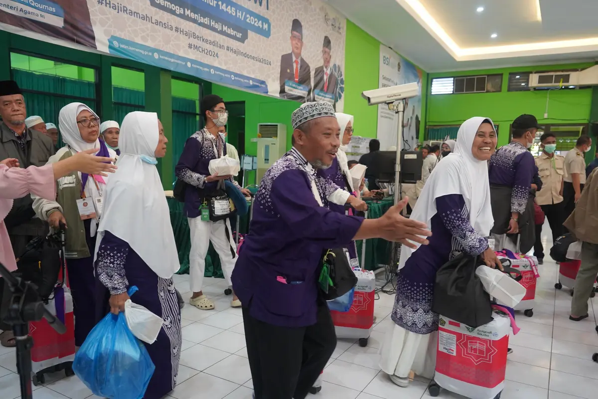 Jemaah haji tiba di Debarkasi Surabaya. (Istimewa)