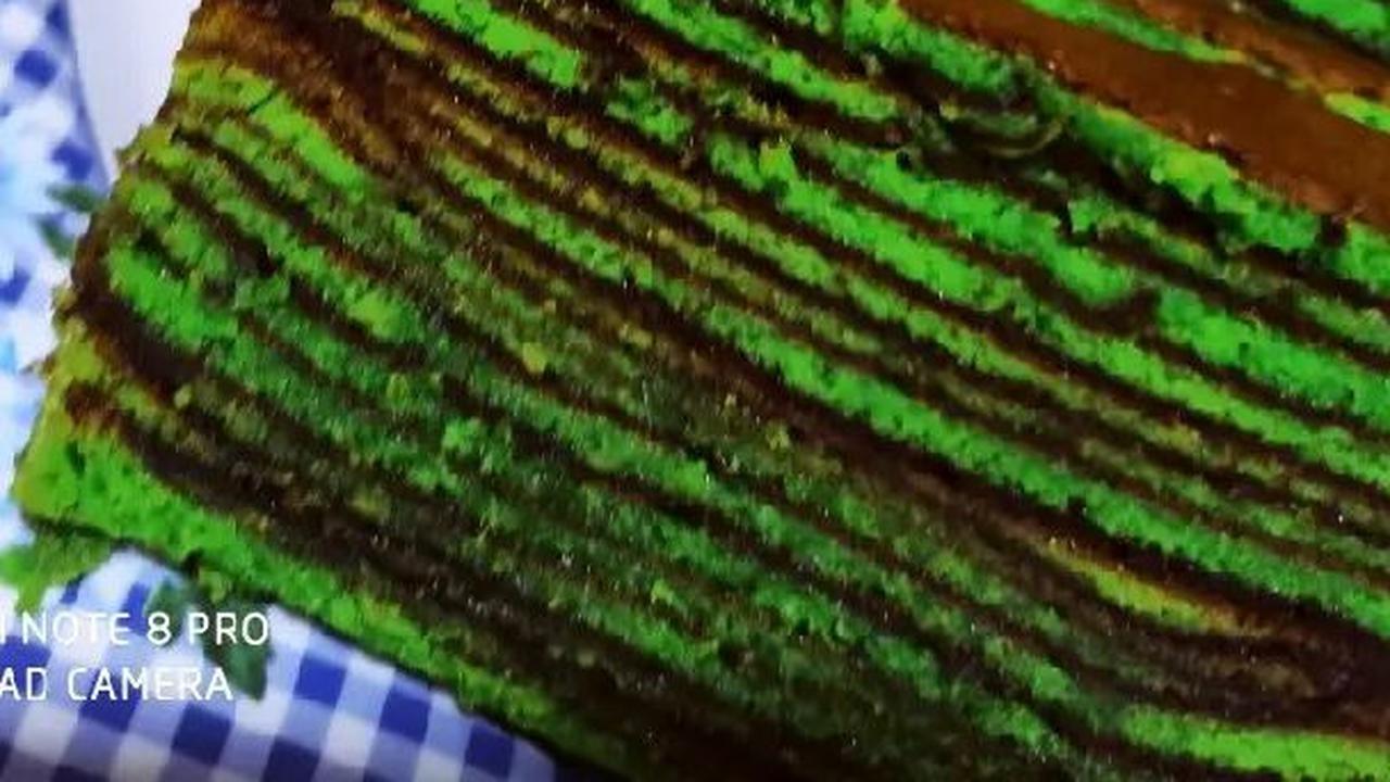 <b>Kumpulan Resep Lapis Legit Pandan</b>