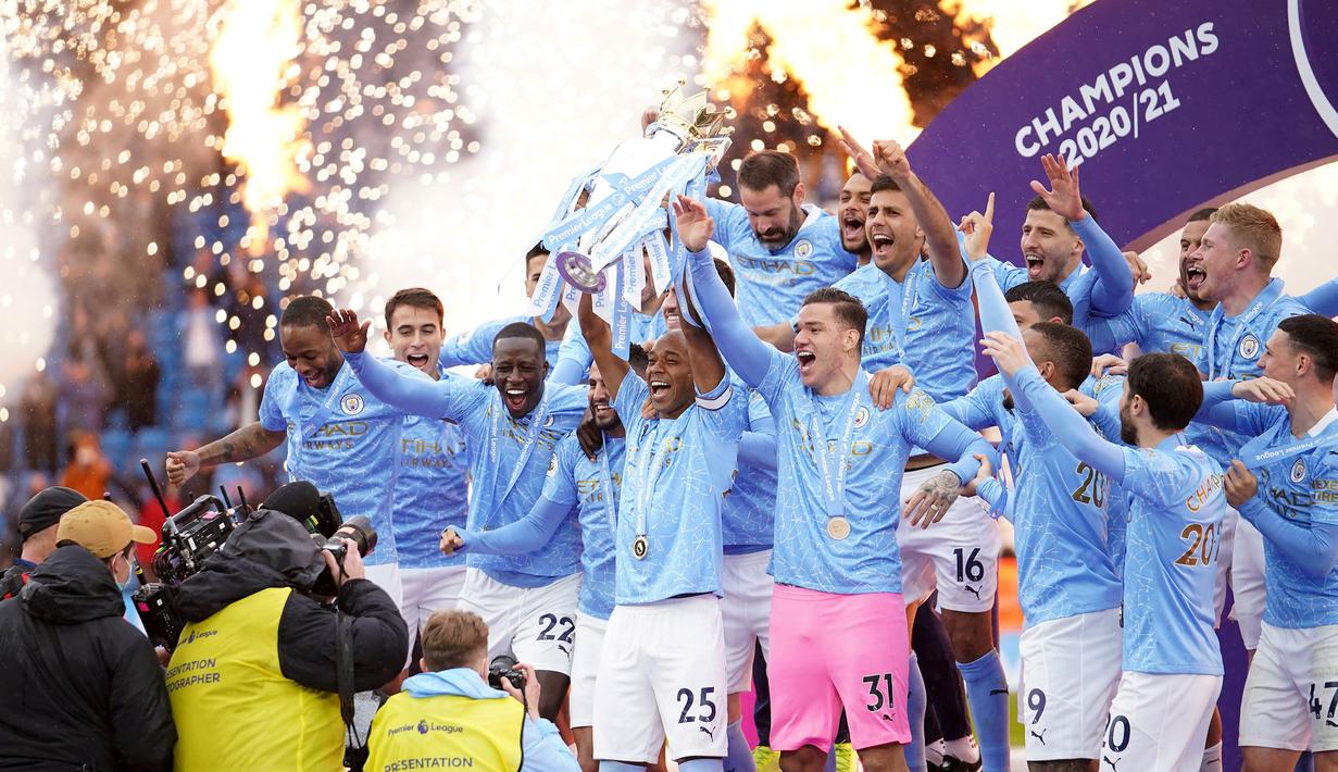 Pada musim lalu, Manchester City berhasil memenangkan Liga Inggris dengan jumlah 86 poin. The Cityzens mamu meninggalkan rival sekotanya, Manchester United dengan selisih 12 poin. Ilkay Gundogan menjadi penyumbang gol terbanyak untuk Man City kala itu, yaitu 13 gol. (AFP/Dave Thompson)