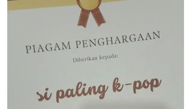 6 Piagam Penghargaan Ini Kelewat Unik, Bikin Ngakak
