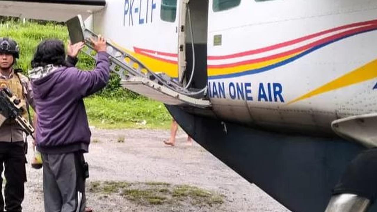 Kronologi Pesawat Ditembak OTK di Kabupaten Puncak Papua, Diduga Terkait Rekapitulasi Suara Pemilu