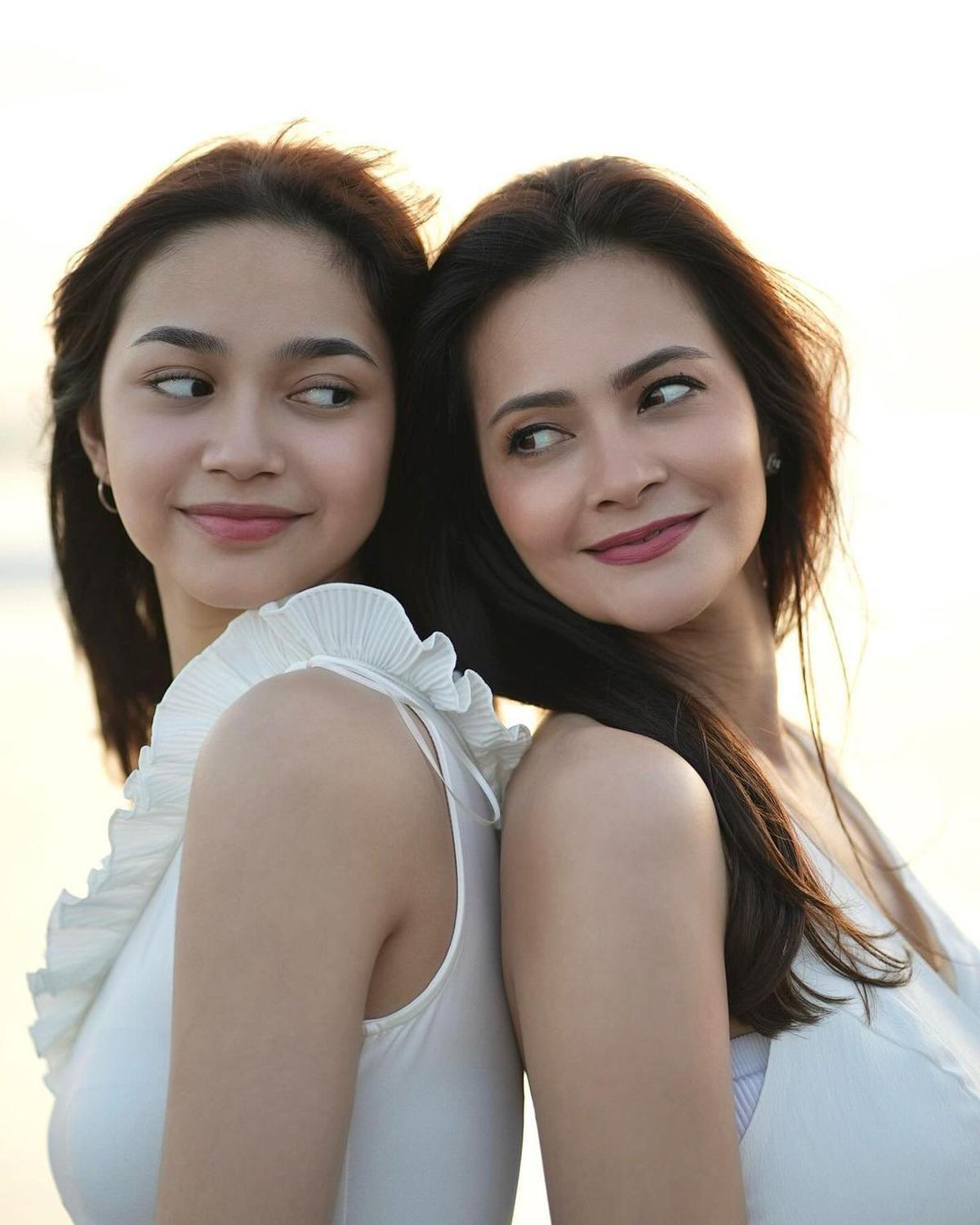 7 Potret Sidney Anak Cut Tari yang Kini Usia 17 Tahun, Parasnya yang Makin Cantik Banyak Dipuji