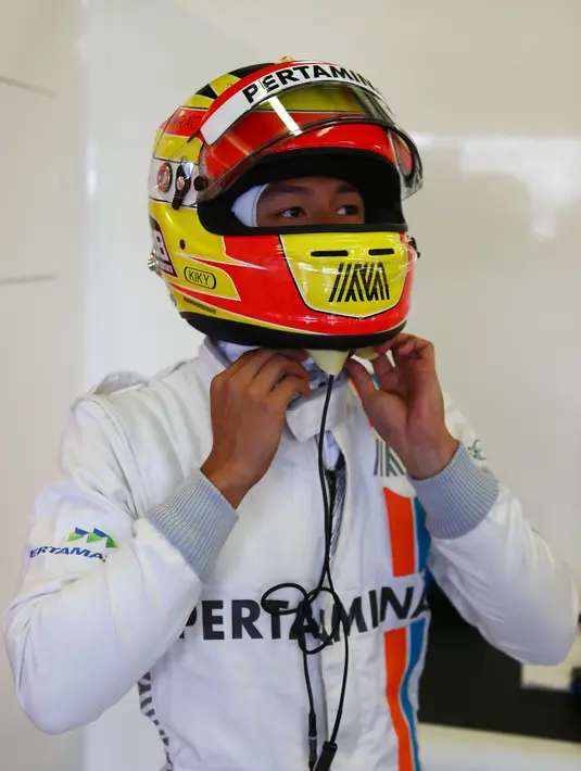Pada latihan bebas pertama, Rio Haryanto mencatat waktu terbaik 1 menit 43,372 detik dan 1 menit 44,304 detik saat latihan bebas kedua. (Bola.com/Manor Racing)