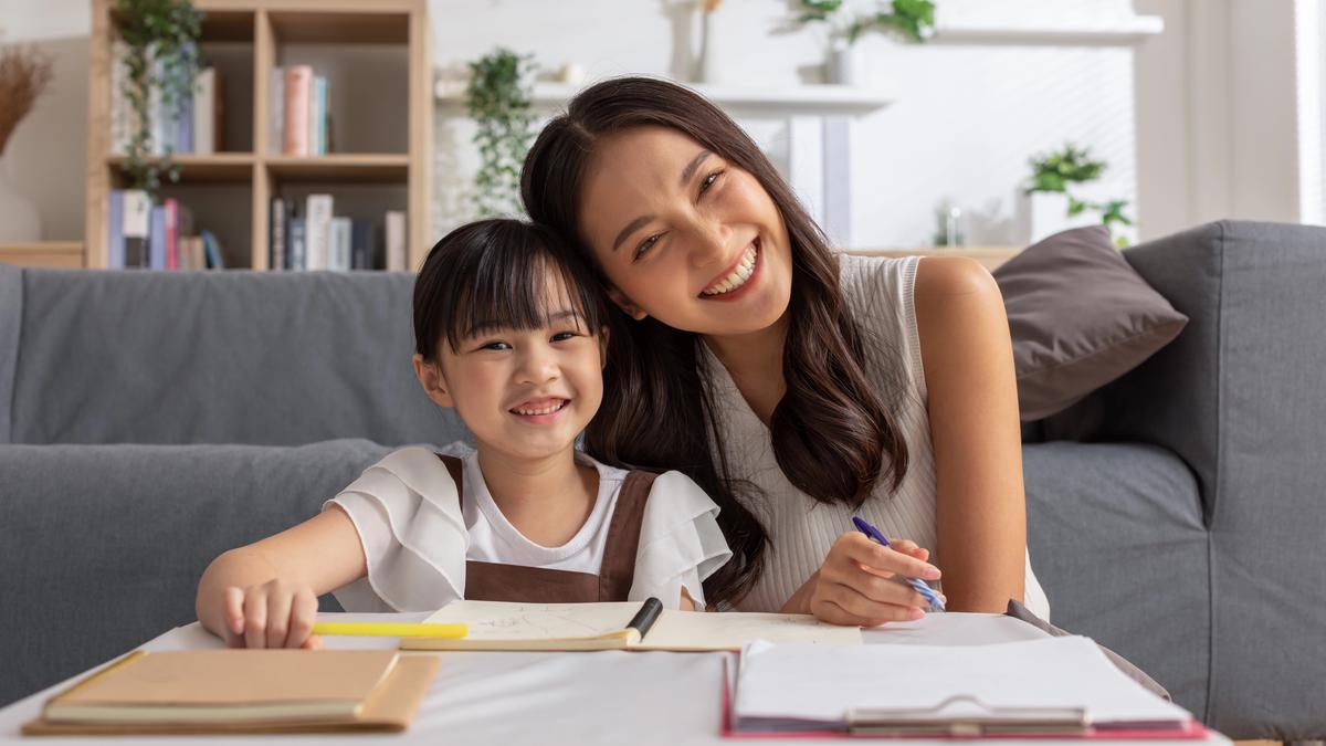 5 Tips Mengasuh Anak agar Cerdas dan Berhati Baik
