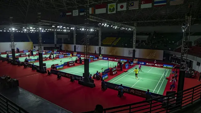 Turnamen Bulu Tangkis di GOR Among Rogo