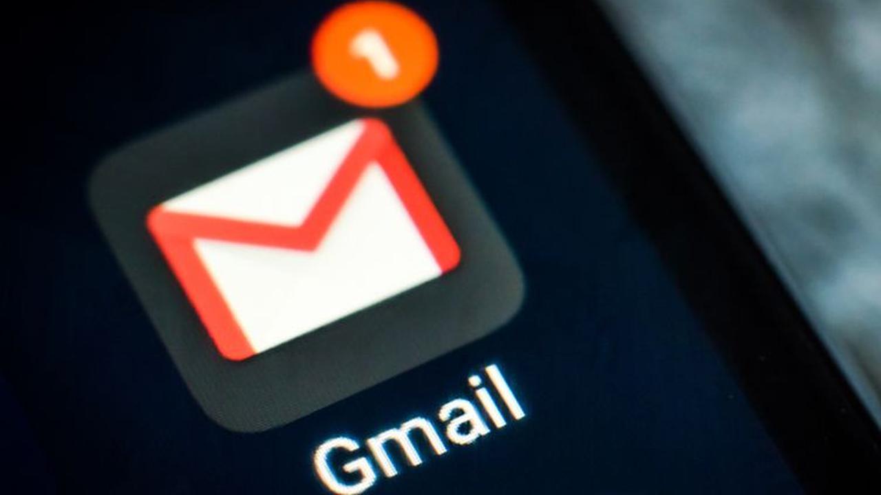 Apabila belum muncul juga, cobalah tunggu beberapa minggu mengingat fitur penerjemah bawaan di aplikasi Gmail versi mobile ini masih tahap pengujian.