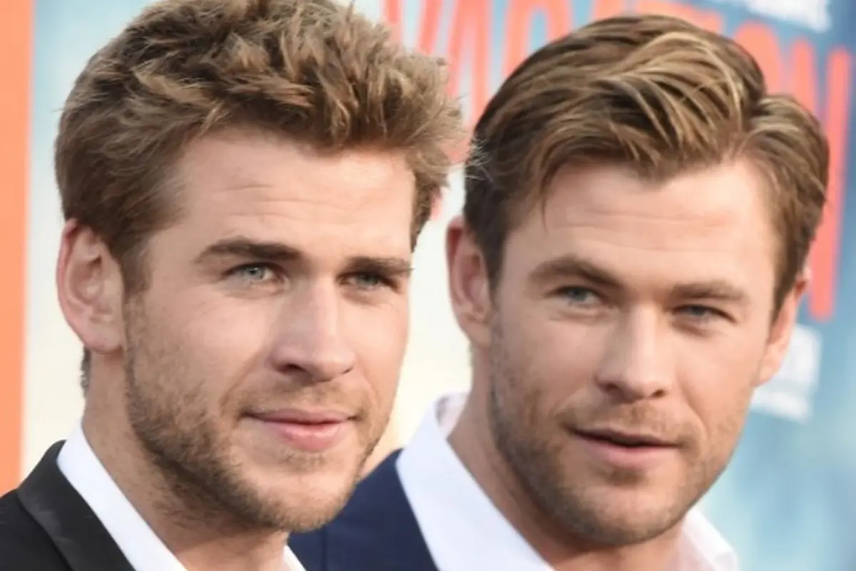 [Bintang] Chris dan Liam Hemsworth