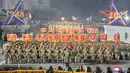 Parade militer untuk memperingati 75 tahun berdirinya Tentara Rakyat Korea digelar di Lapangan Kim Il Sung, Pyongyang, Korea Utara, 8 Februari 2023. Parade militer besar-besaran tersebut memamerkan perangkat keras terbaru dari persenjataan nuklir Korea Utara yang berkembang pesat. (STR/KCNA VIA KNS/AFP)