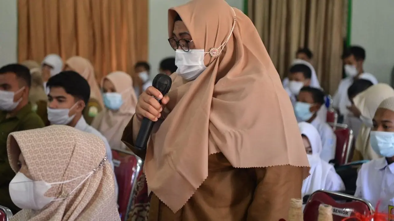 Suarni, guru SLB di Aceh