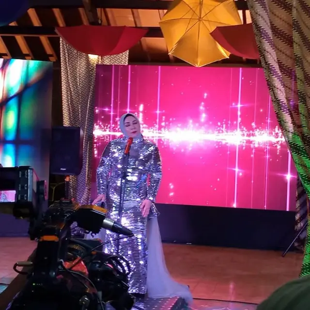 Syuting Buku Harian Seorang Istri Episode 500 bersama Melly Goeslaw (Foto: Instagram/@melly_goeslaw)