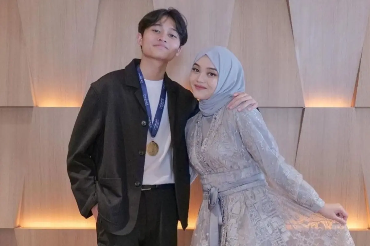 Putri Delina tampil memukau