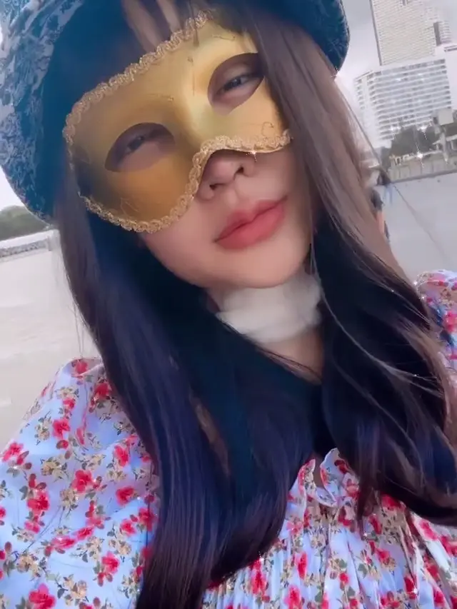 6 Potret Lucinta Luna Lepas Perban Pasca Oplas, Bibirnya Disebut Mirip Jisoo BLACKPINK
