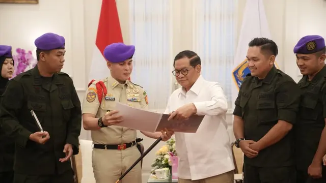 Komando Resimen Mahasiswa (Menwa) Jayakarta saat beraudiensi dengan Gubernur DKI Jakarta Pramono Anung (Istimewa)