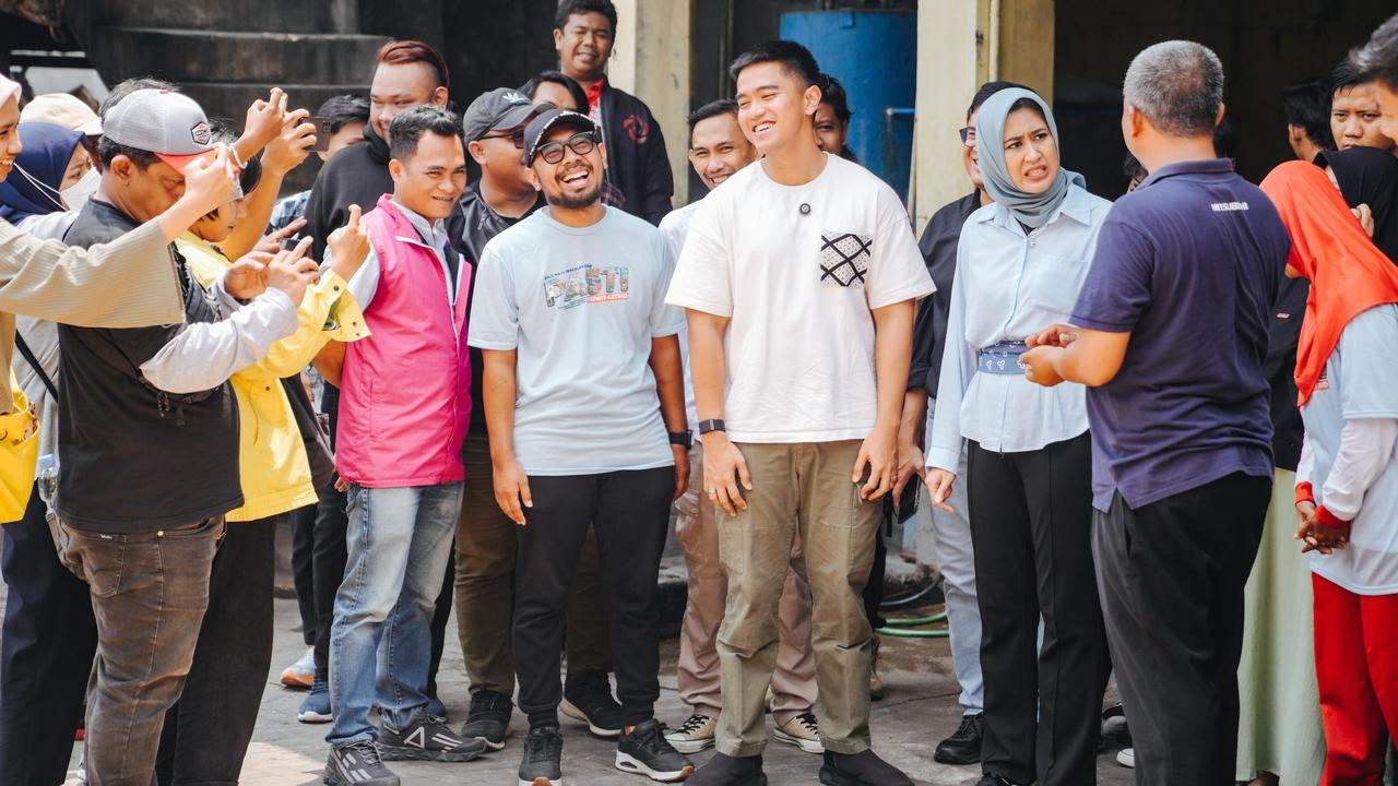 Bersama Astrid Widayani, Kaesang Sambangi Basis Wilayah Teguh Prakosa